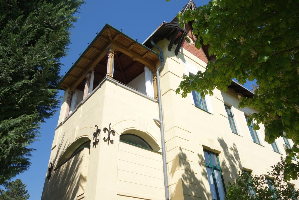 Katharinas Apartment Modling Exteriör bild